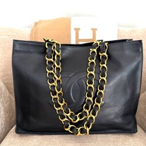 Authentic CHANEL black leather tote bag large gold GG chain straps